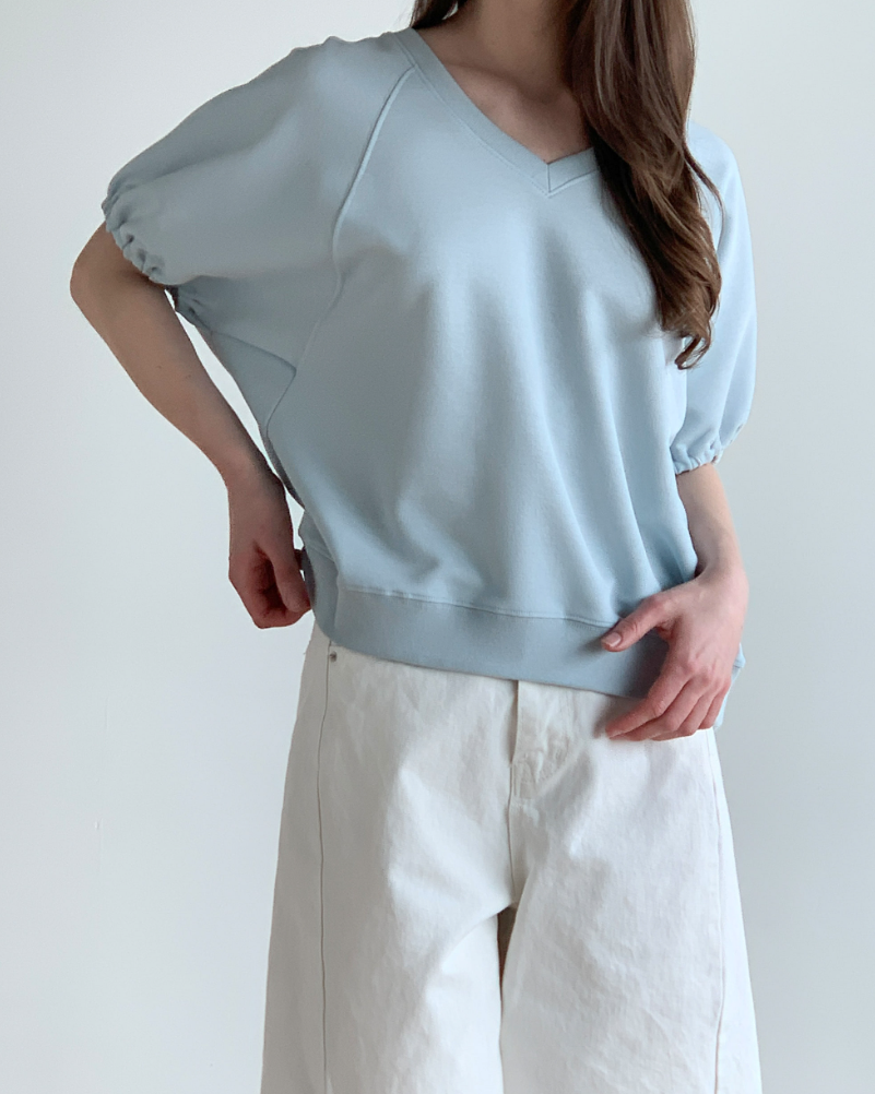 V neck sweatshirt