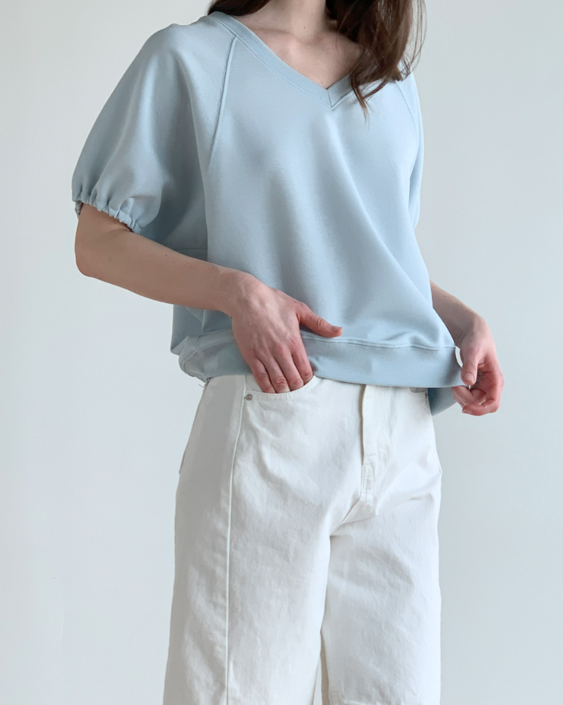 V neck sweatshirt