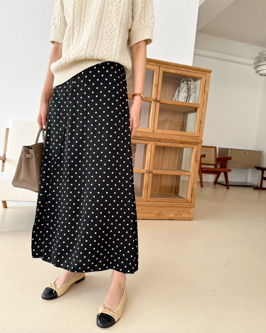 Polka dots skirt
