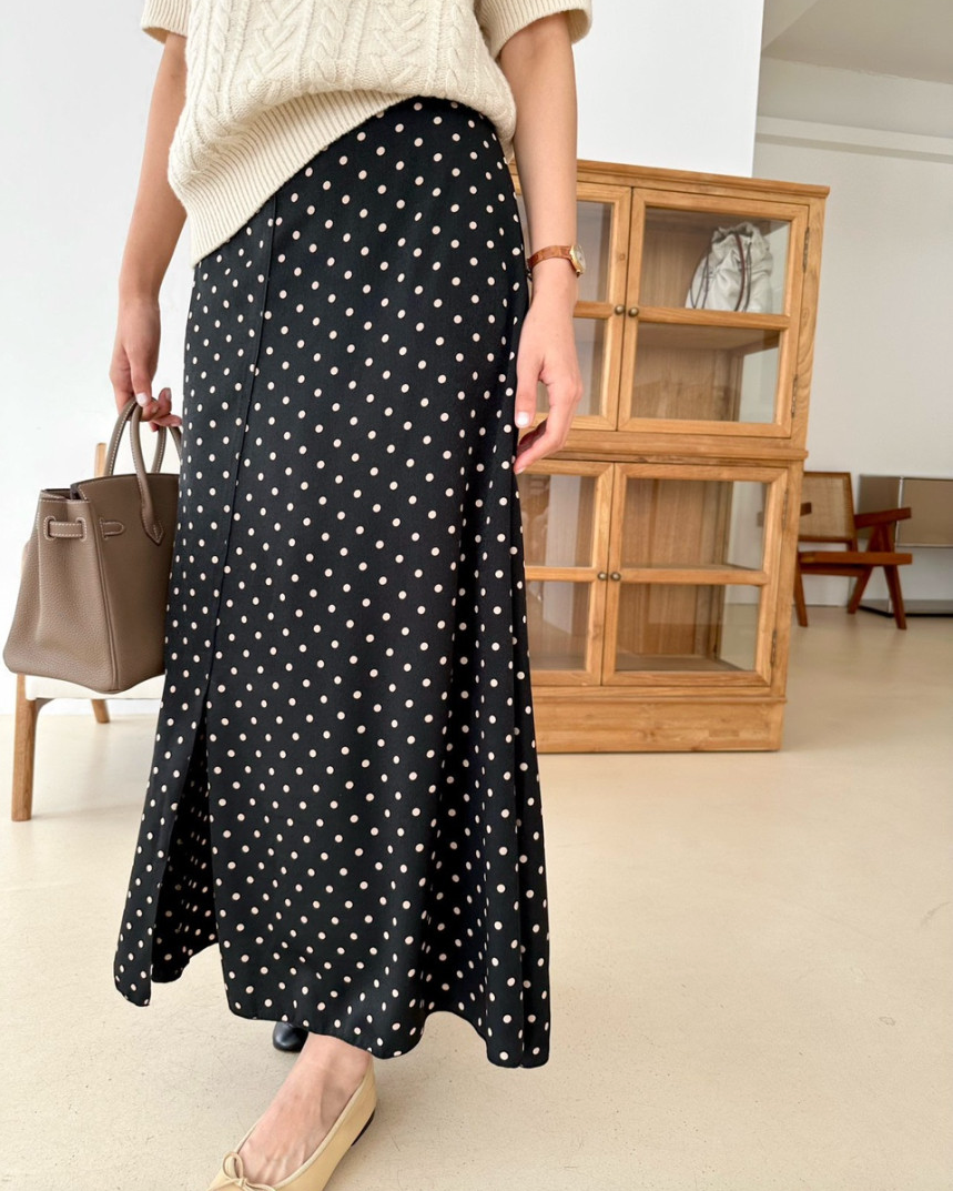 Polka dots skirt