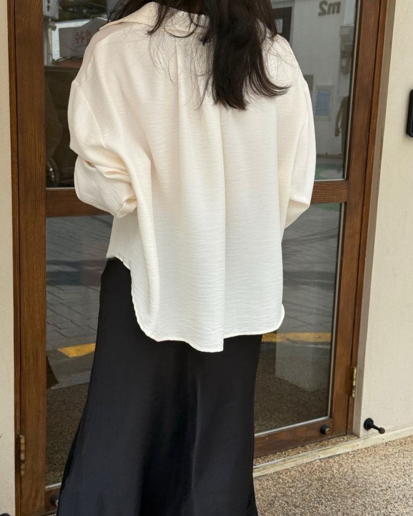 Silky semi cropped blouse