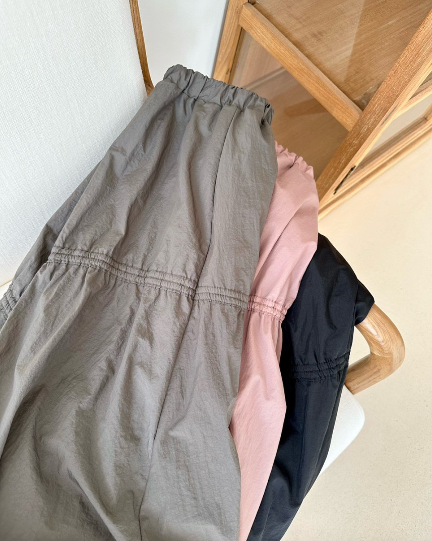 Nylon shirring skirt