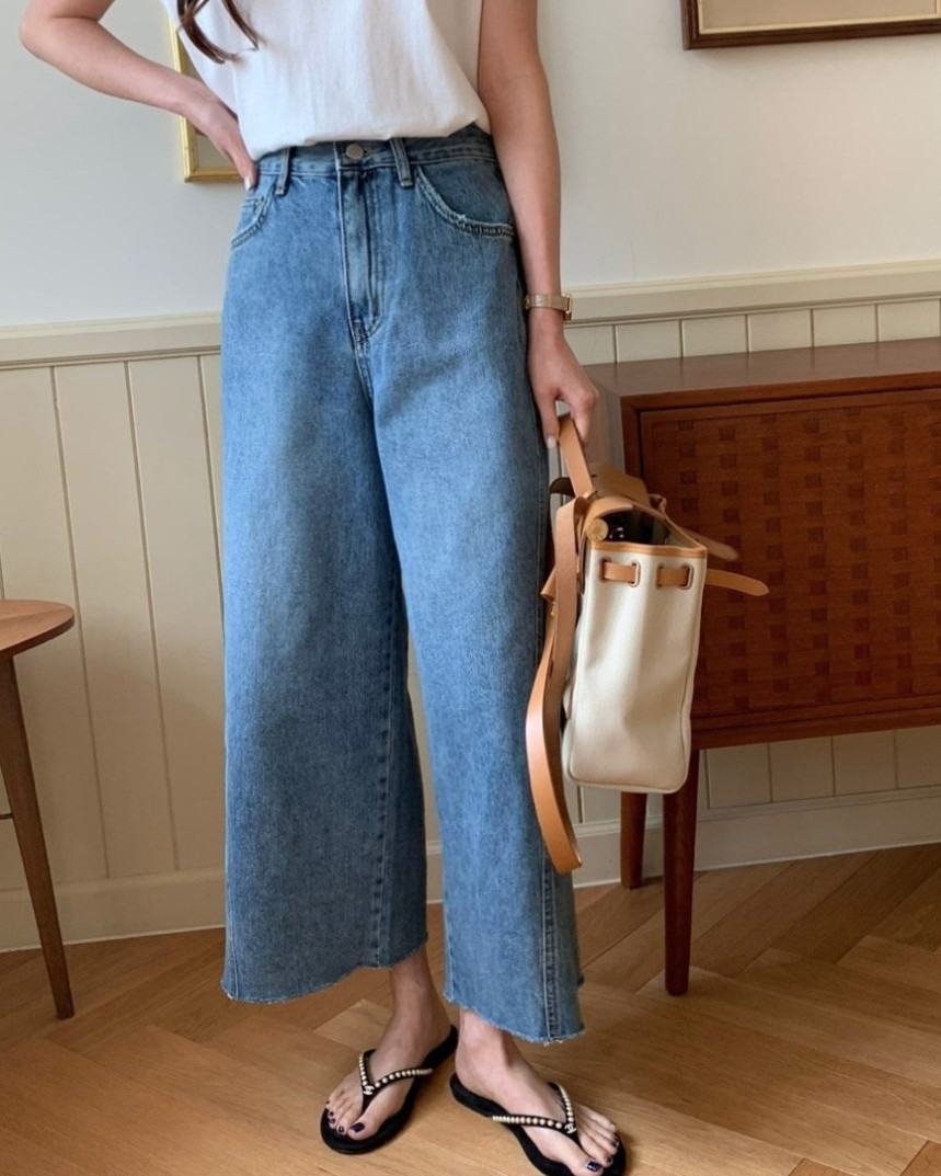 Summer wide natural jeans