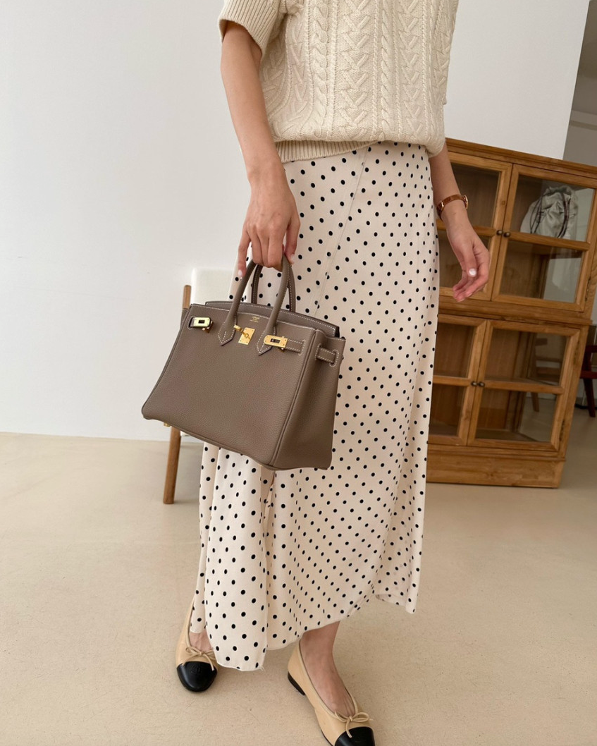 Polka dots skirt