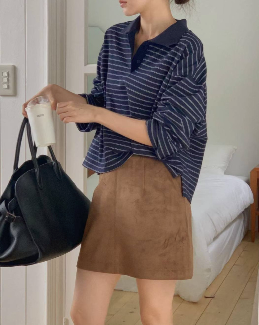 Round collar striped tee