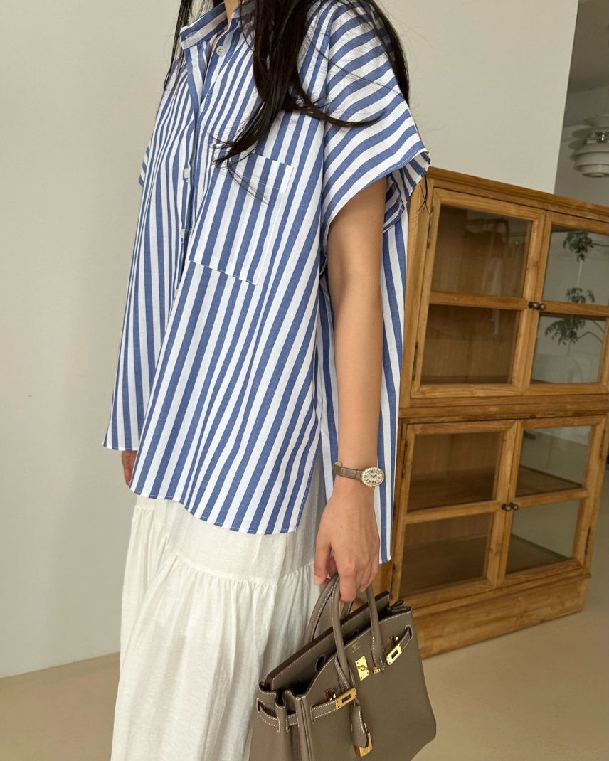 Wide striped shirt