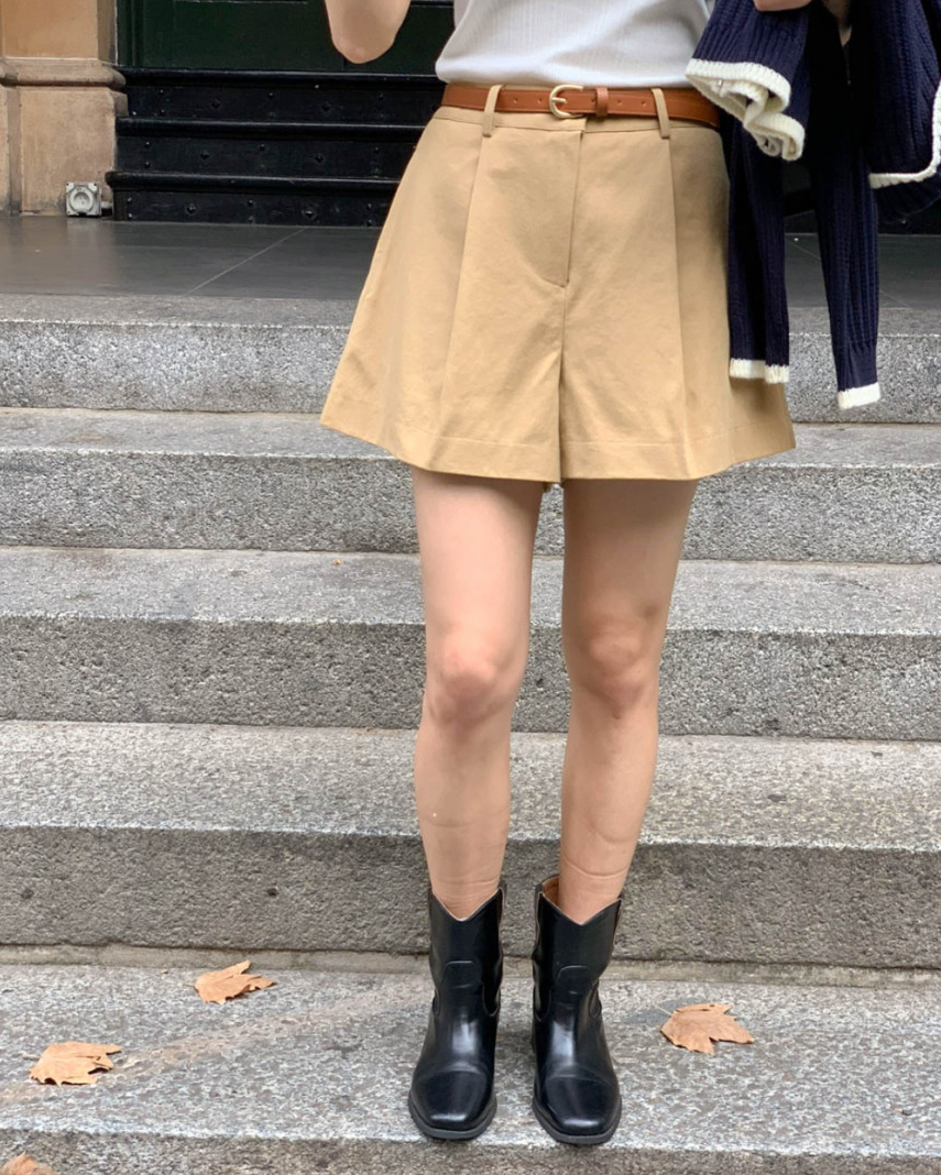 Pintuck shorts with belt