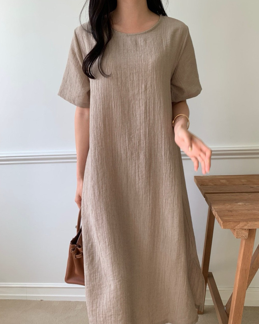 Minimal round neck dress