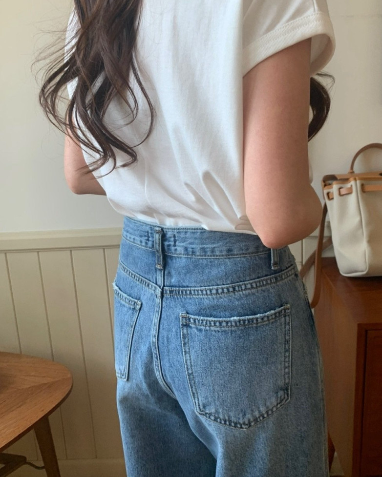 Summer wide natural jeans
