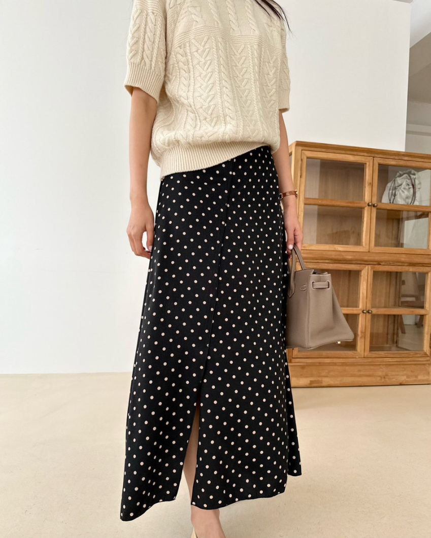 Polka dots skirt