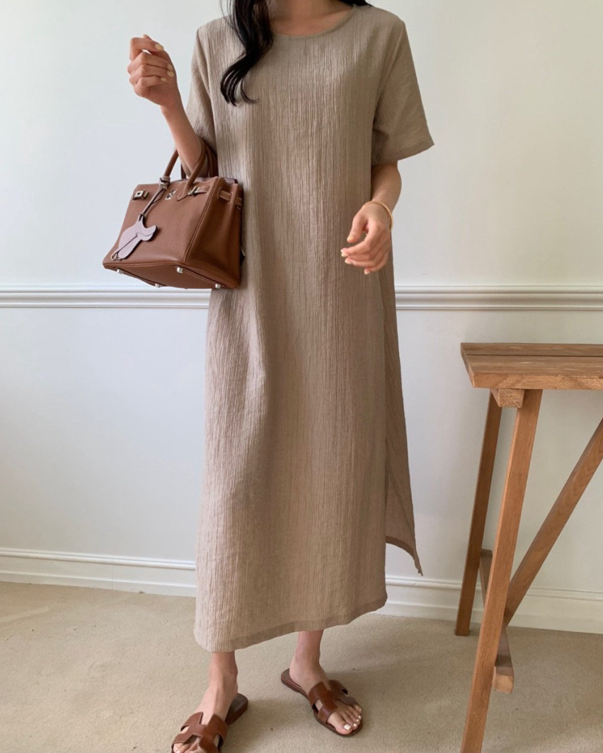 Minimal round neck dress