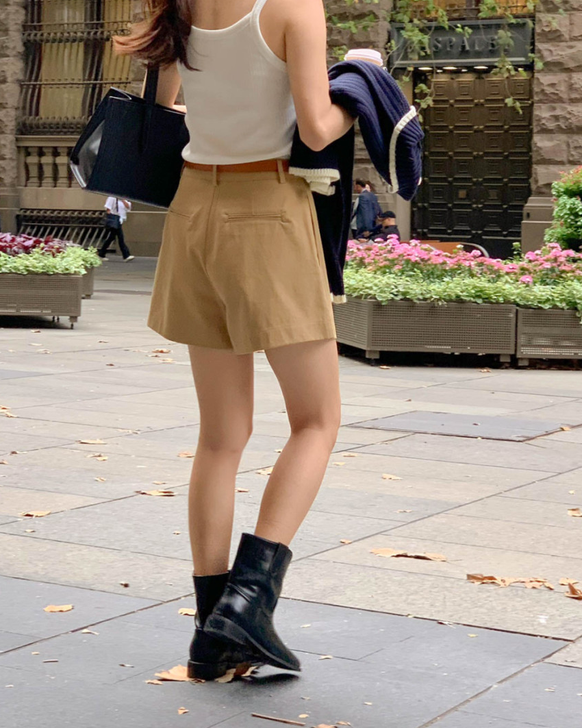 Pintuck shorts with belt