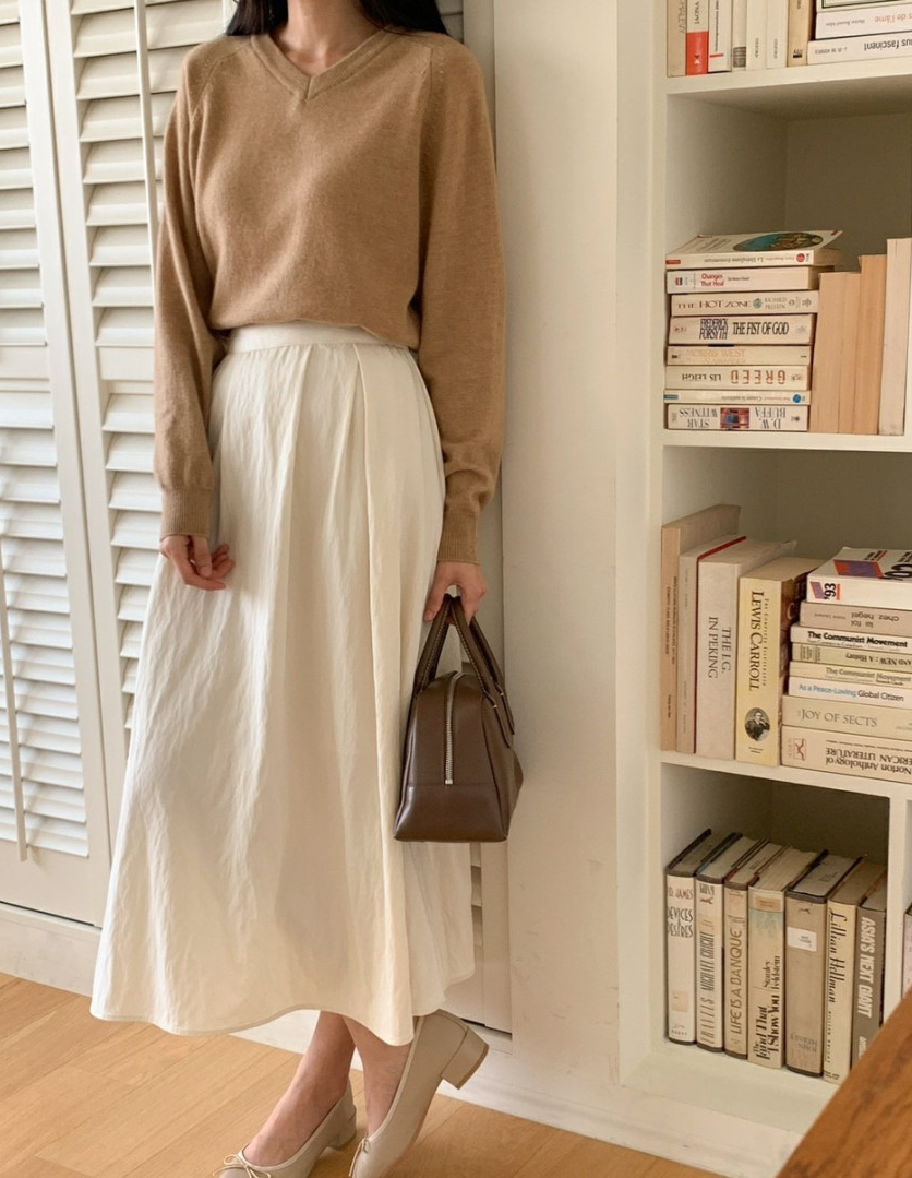 (F/W) Cashmere blend V neck sweater