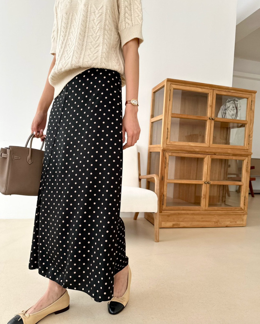 Polka dots skirt