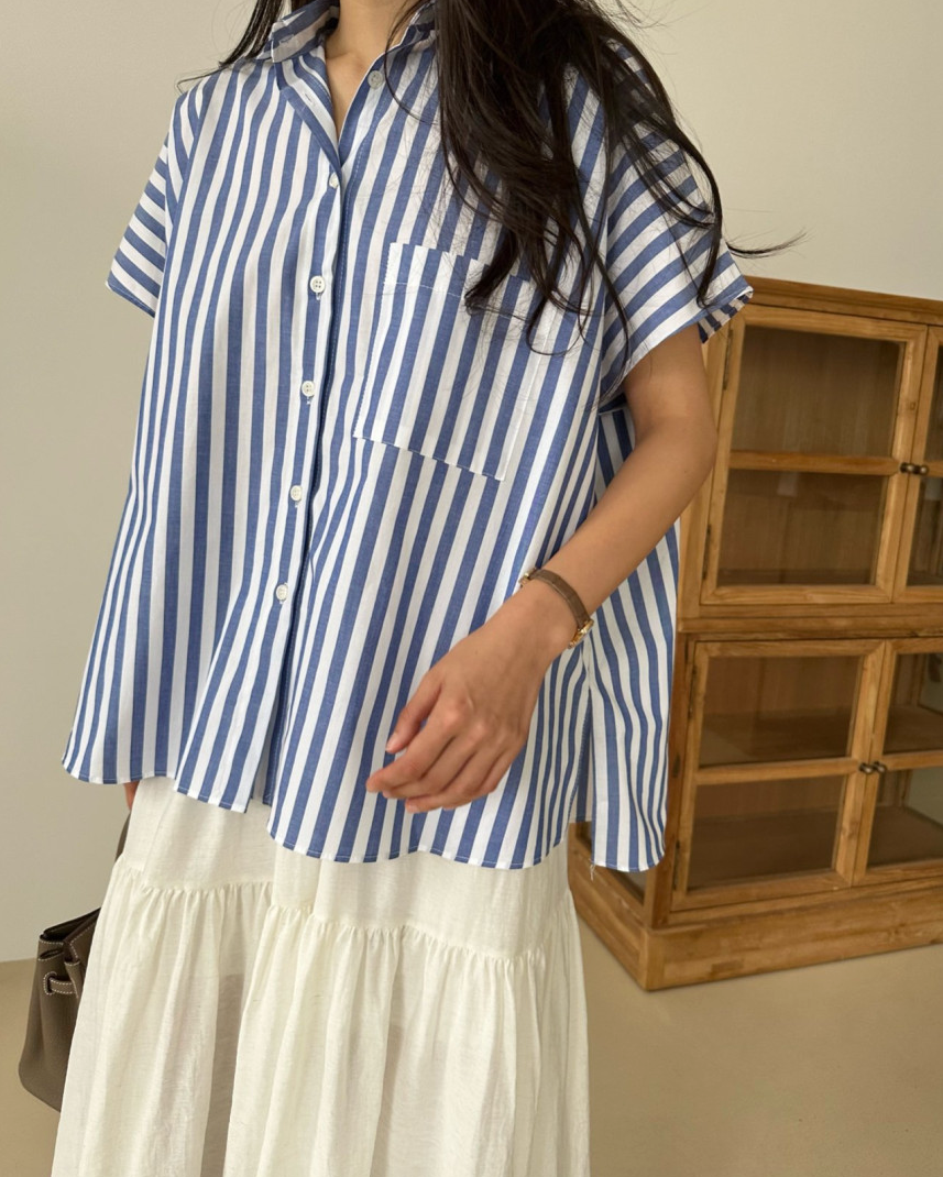 Wide striped shirt