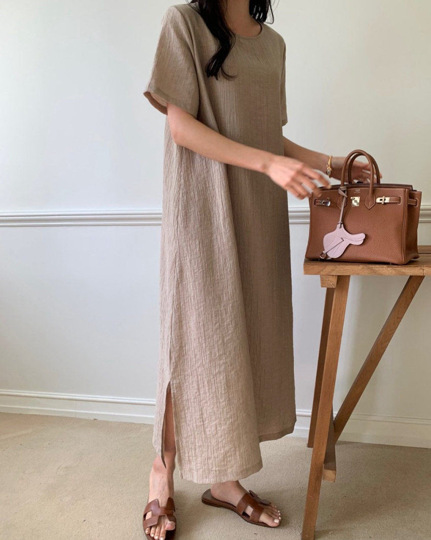 Minimal round neck dress