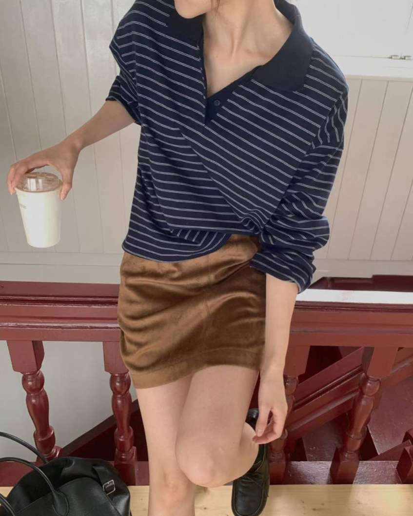 Round collar striped tee