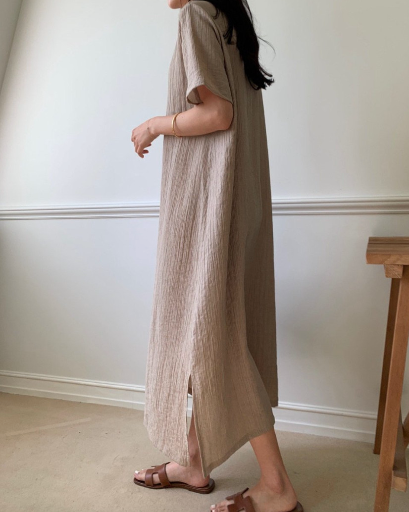 Minimal round neck dress