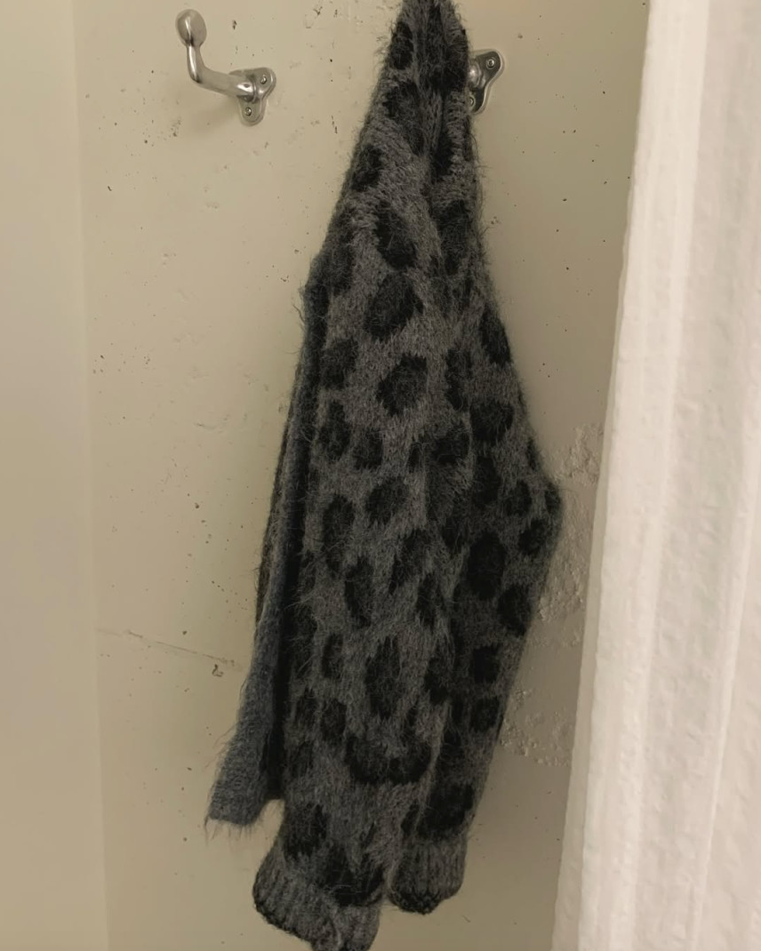 (F/W) Hairy leopard cardigan