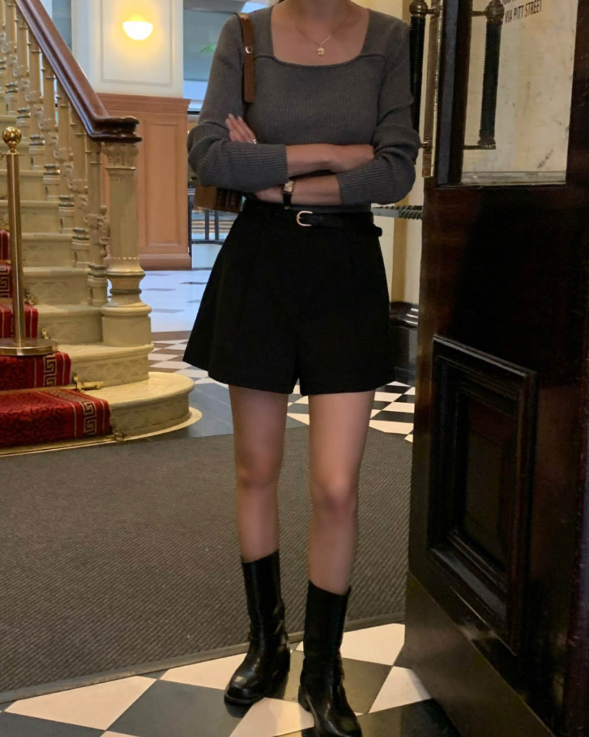 Pintuck shorts with belt