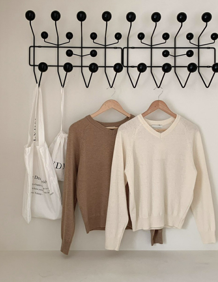 (F/W) Cashmere blend V neck sweater