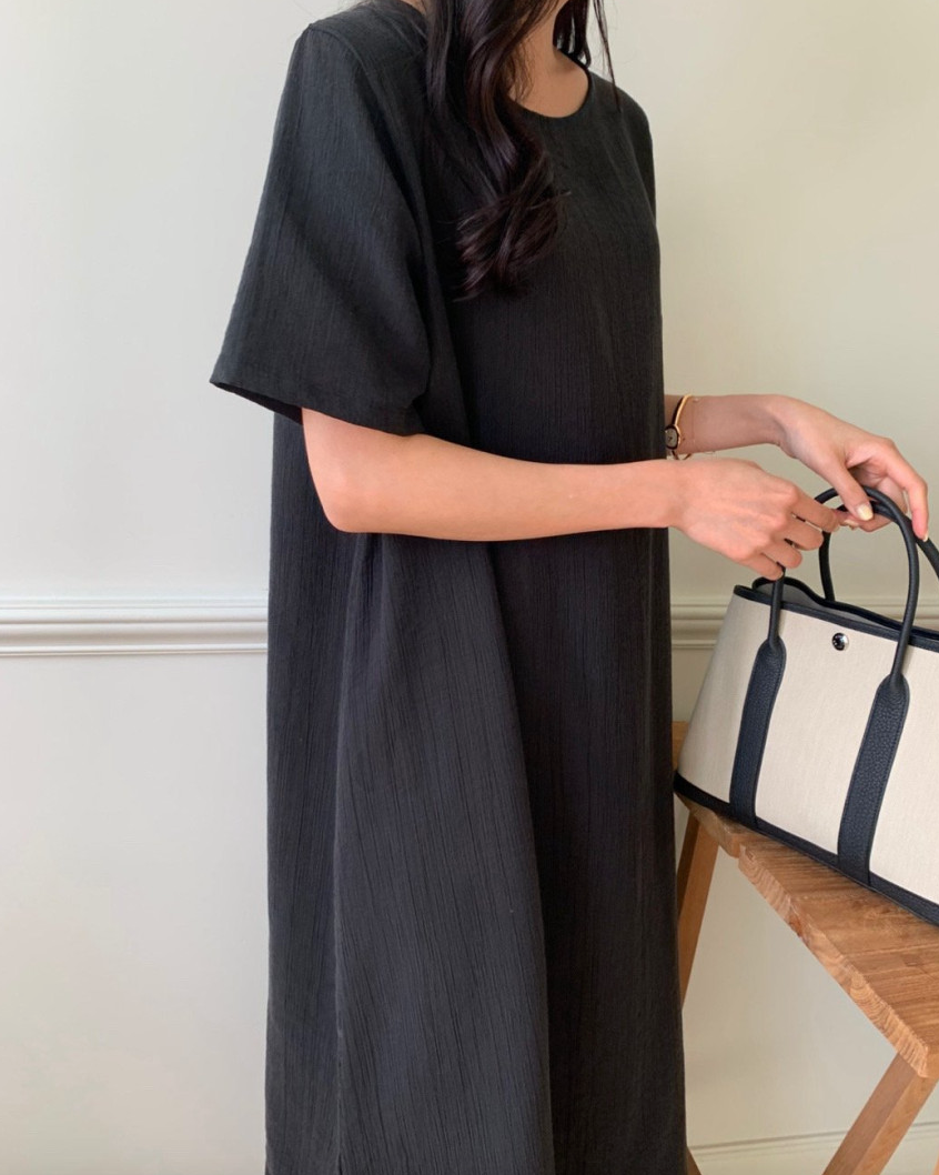 Minimal round neck dress