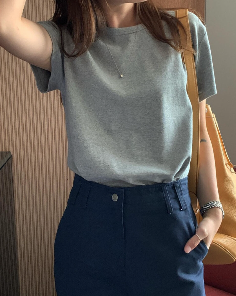 Crewneck minimal tee