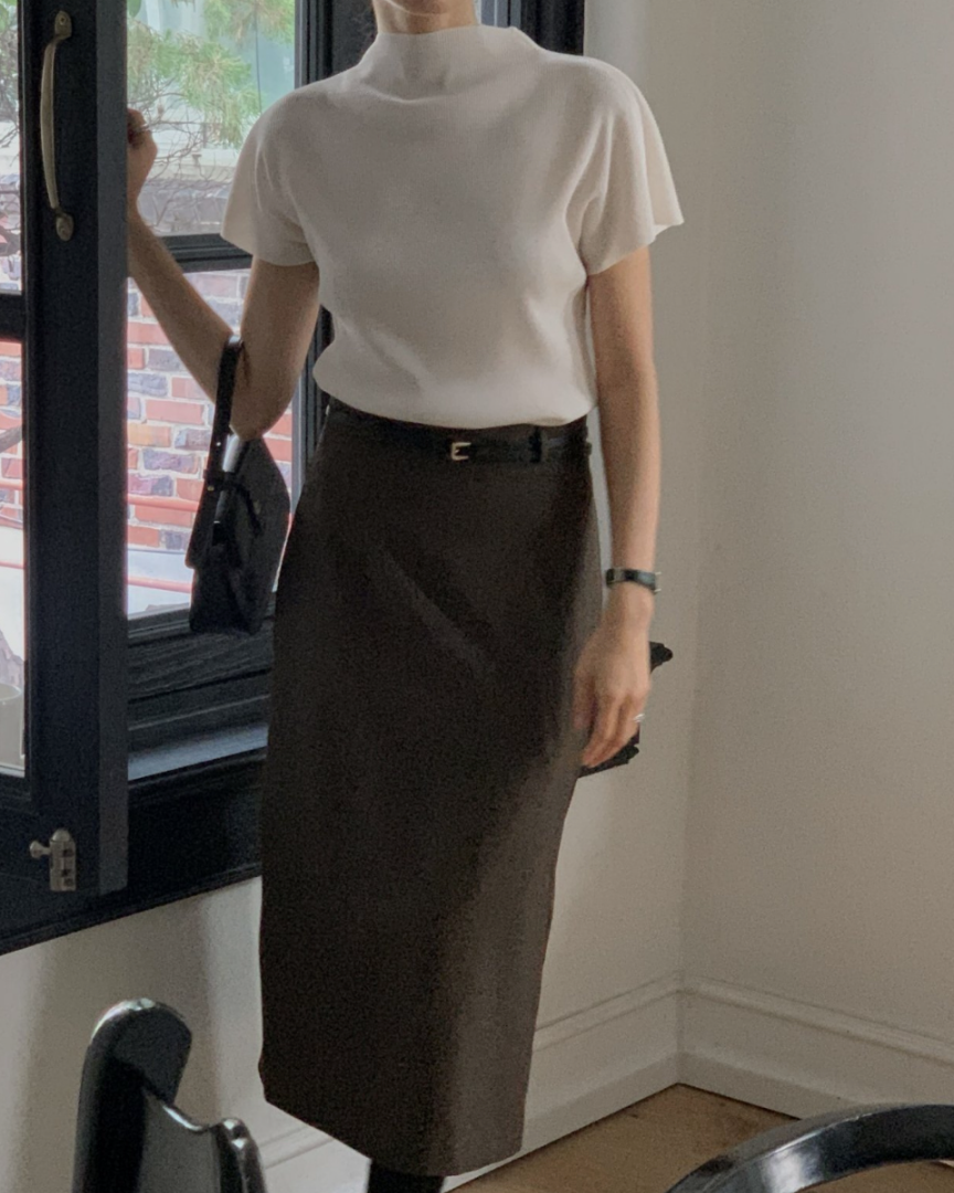 Half neck pleats top