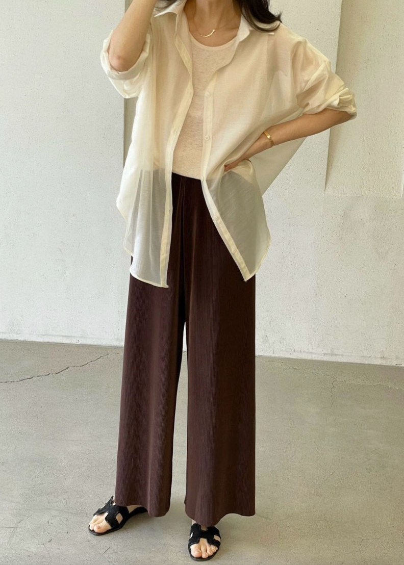 Pleated wide pants