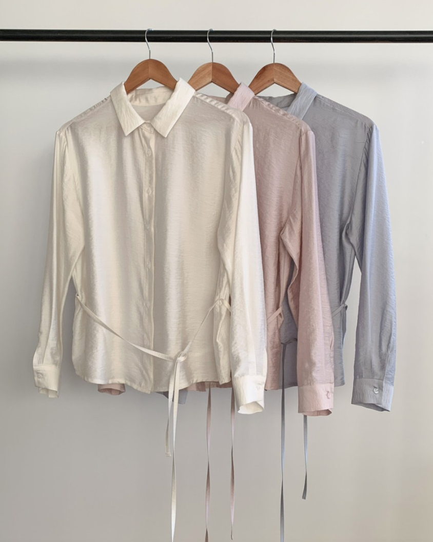 Silky belt shirt