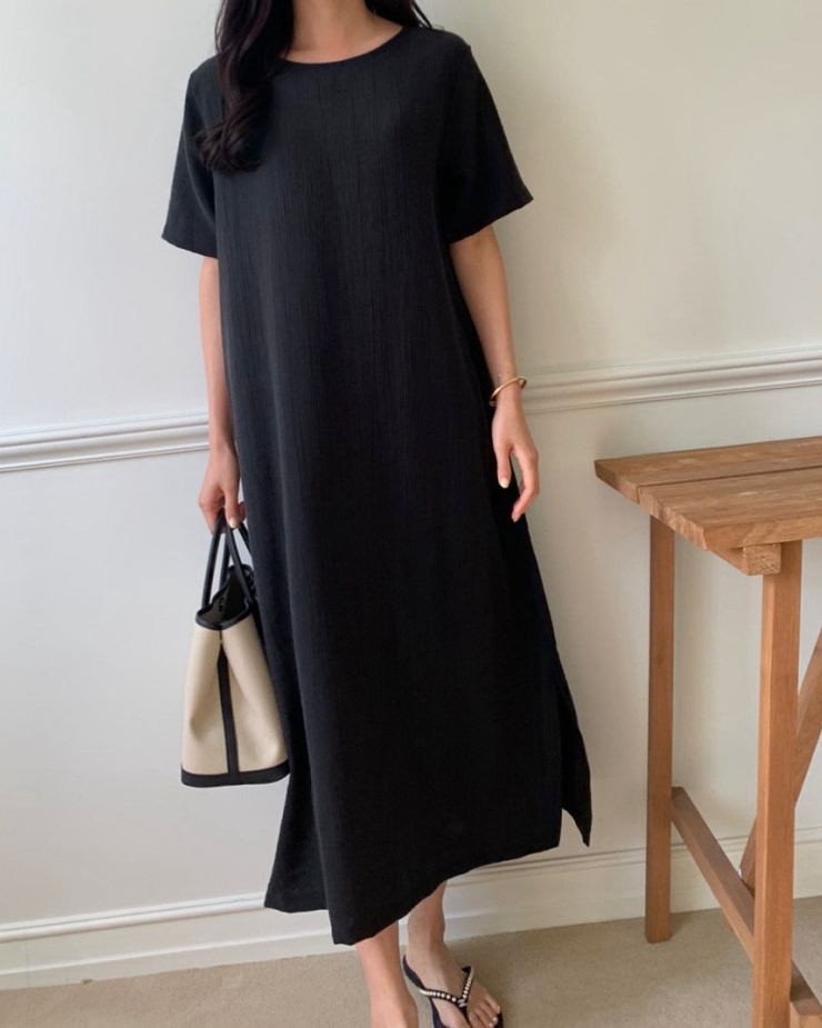 Minimal round neck dress
