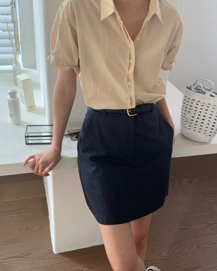 Nylon roll up sleeve shirt