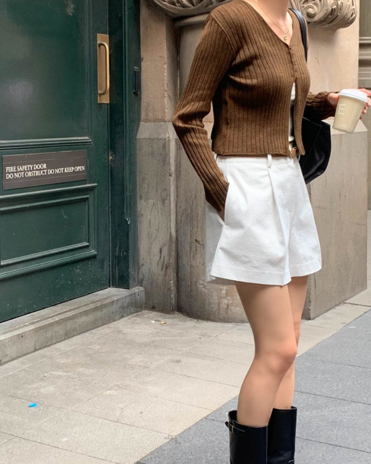 Pintuck shorts with belt