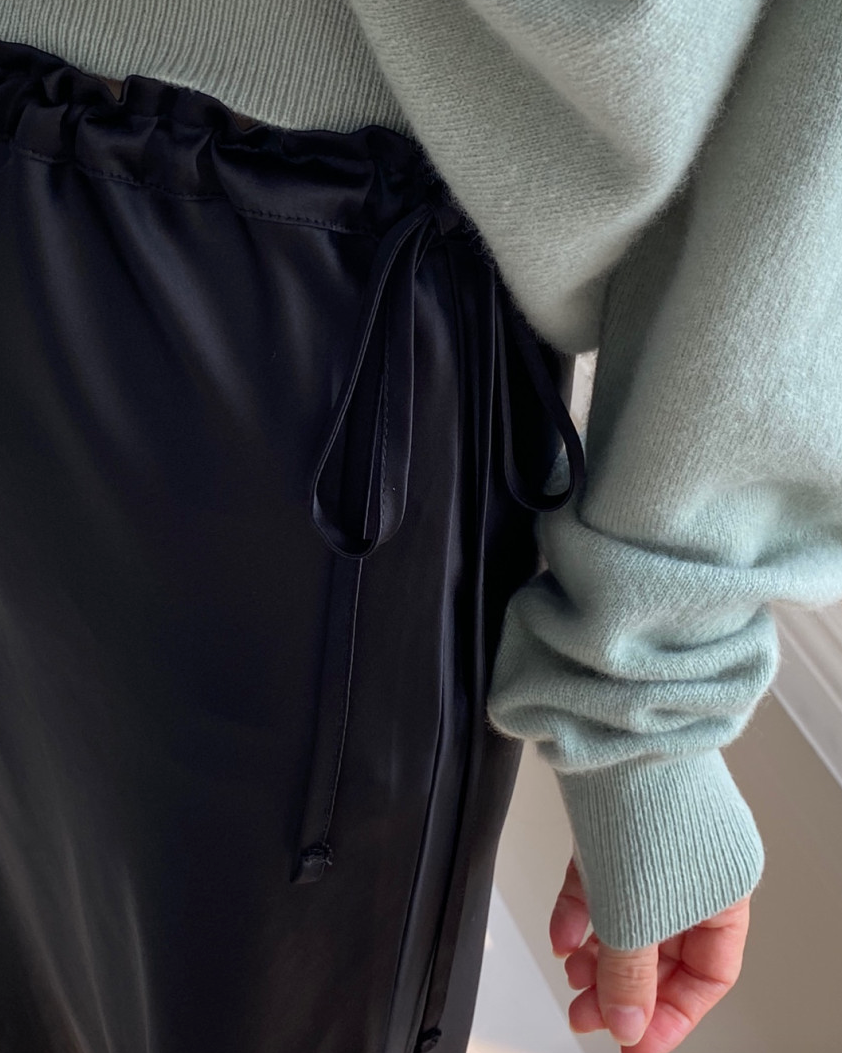 Glossy satin skirt