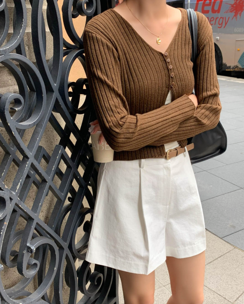 Pintuck shorts with belt