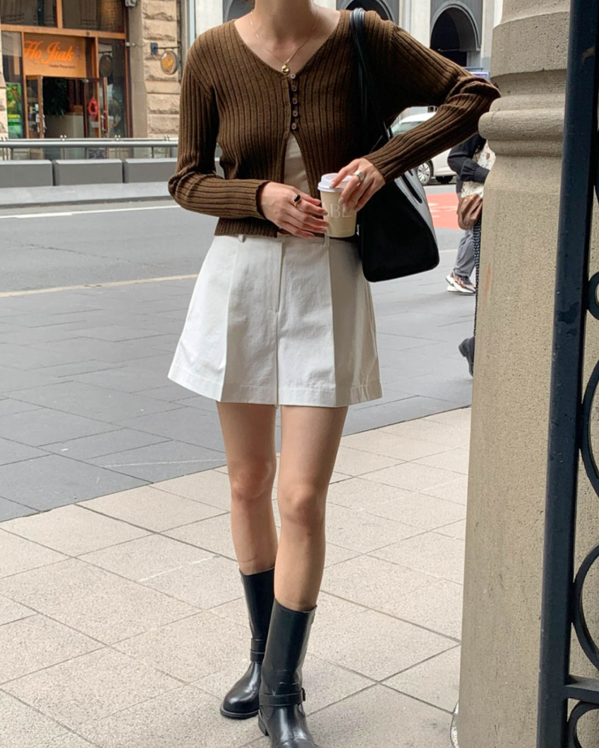 Pintuck shorts with belt