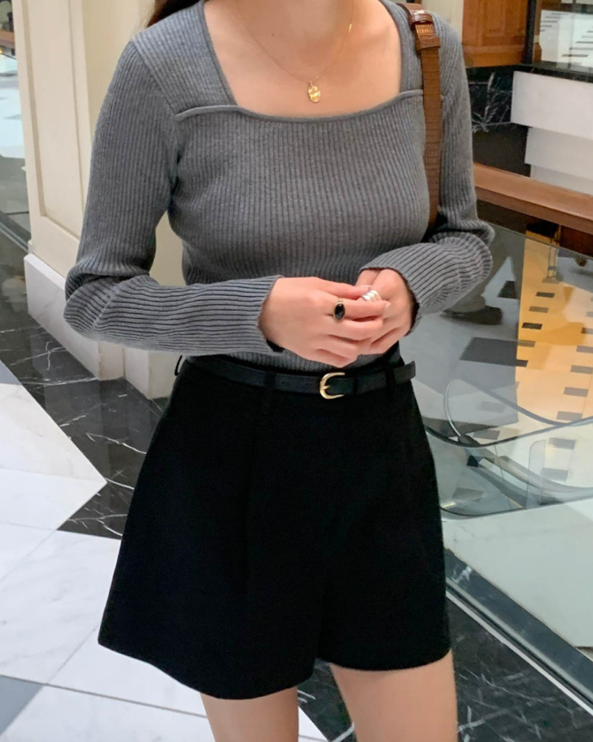 Pintuck shorts with belt
