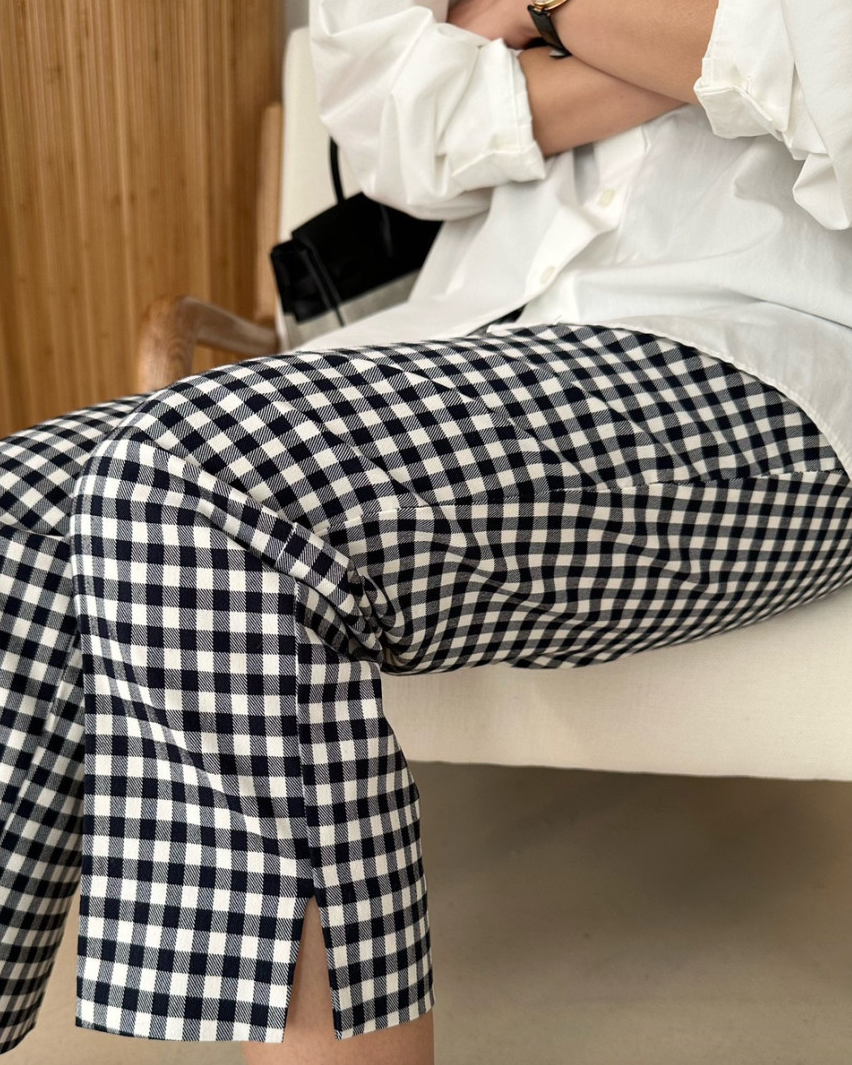 Checkered cropped pants