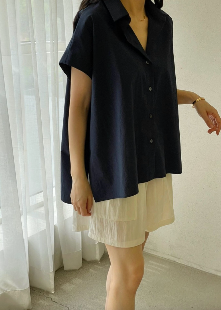 Crisp cotton cap sleeves shirt