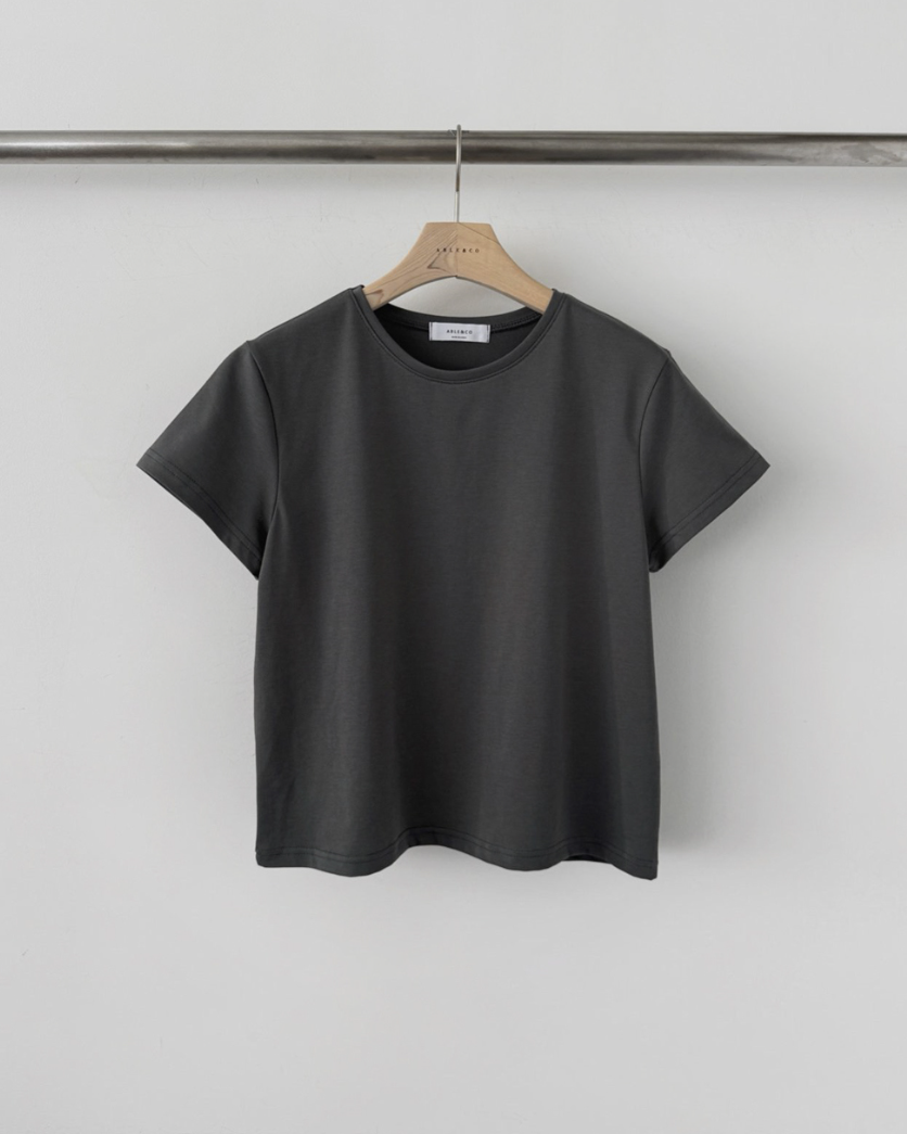 Cool touch basic t-shirt