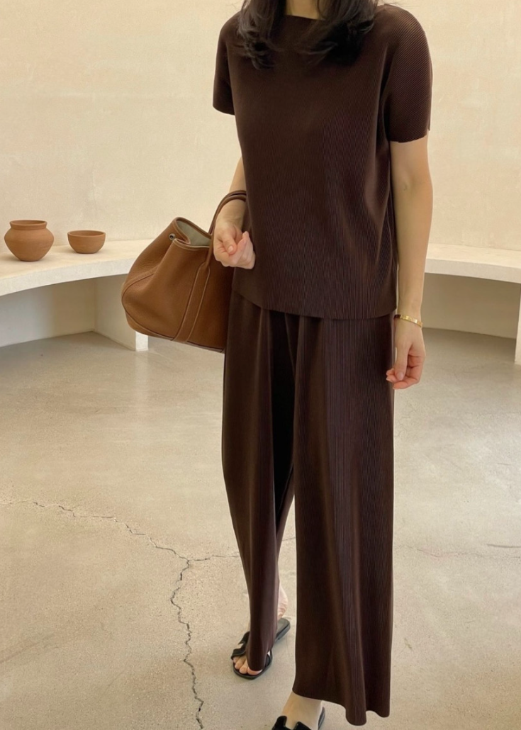 Pleated wide pants