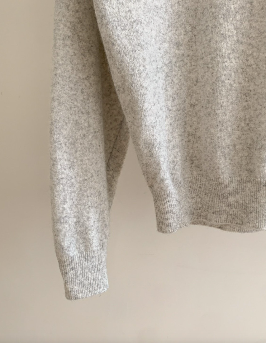 (F/W) Cashmere blend V neck sweater