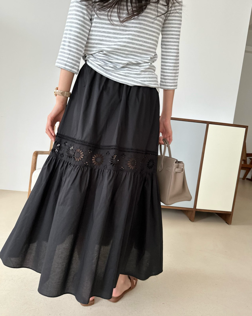 Eyelet Cotton skirt