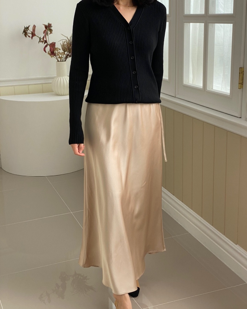 Glossy satin skirt