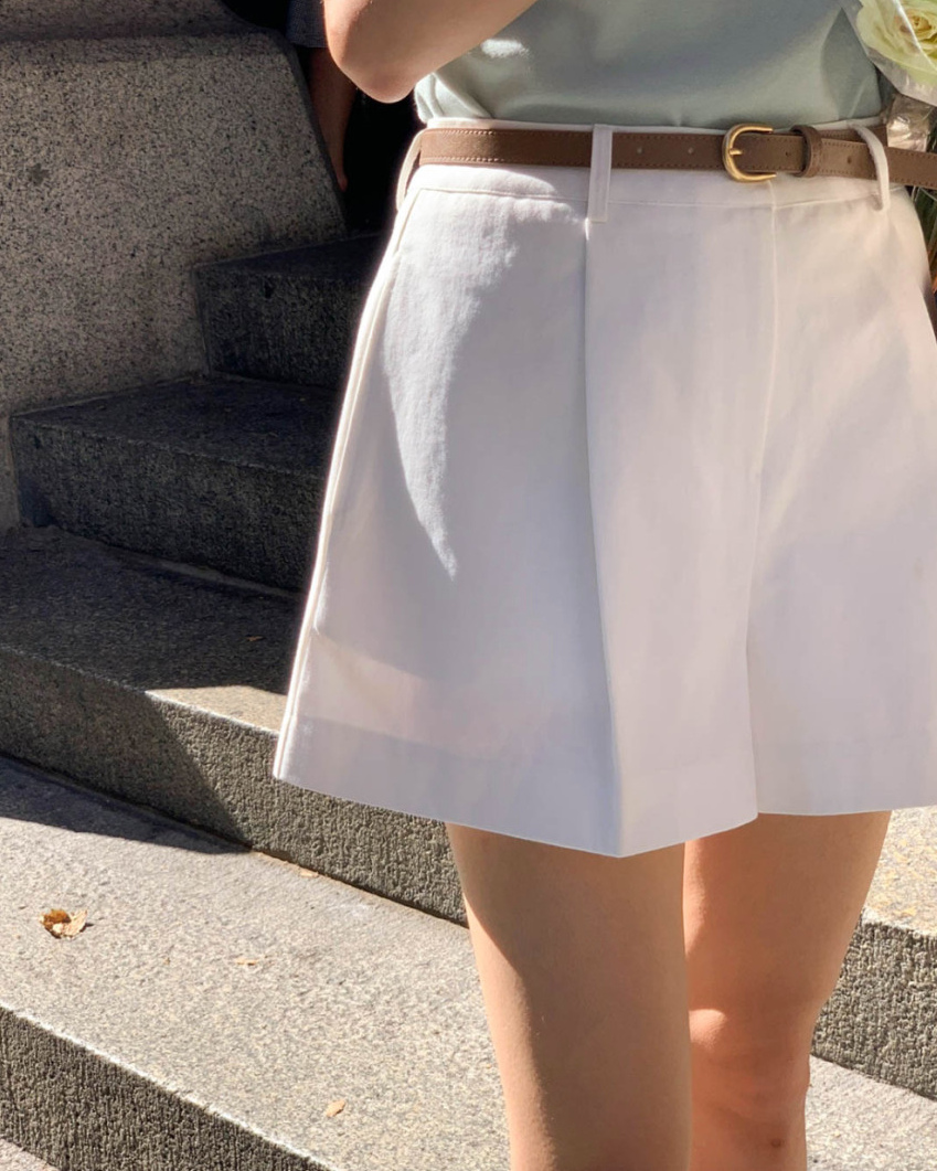 Pintuck shorts with belt