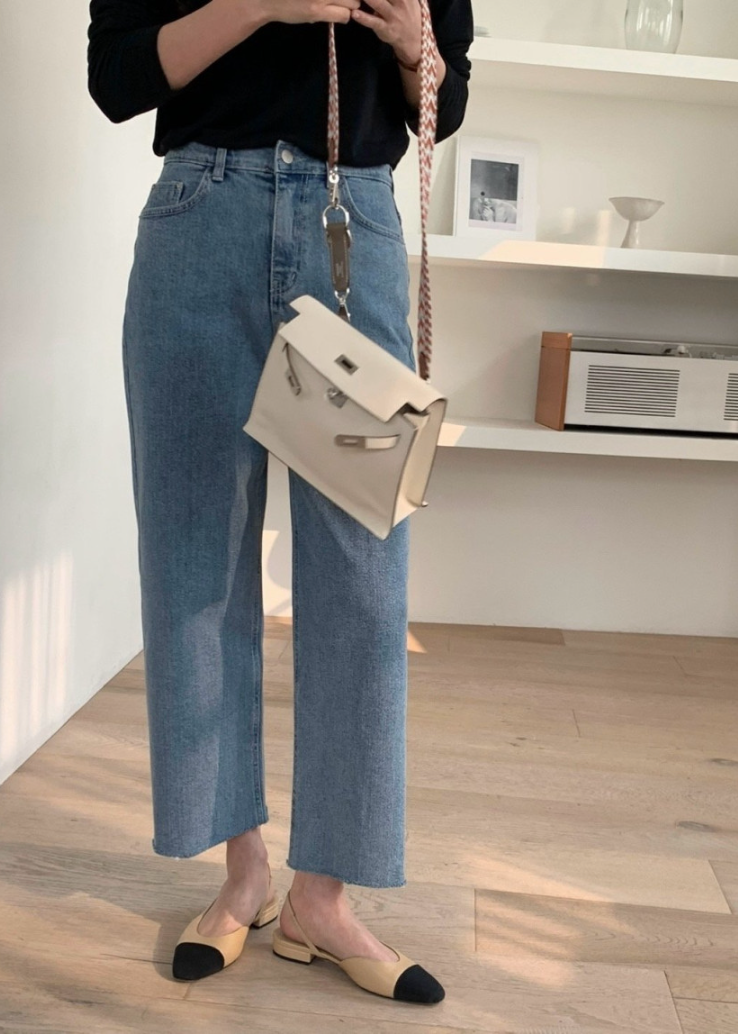 Relaxed straight jeans