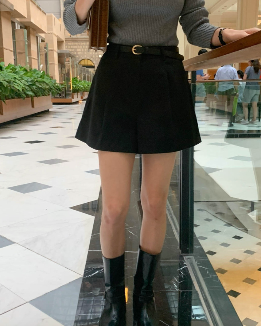 Pintuck shorts with belt