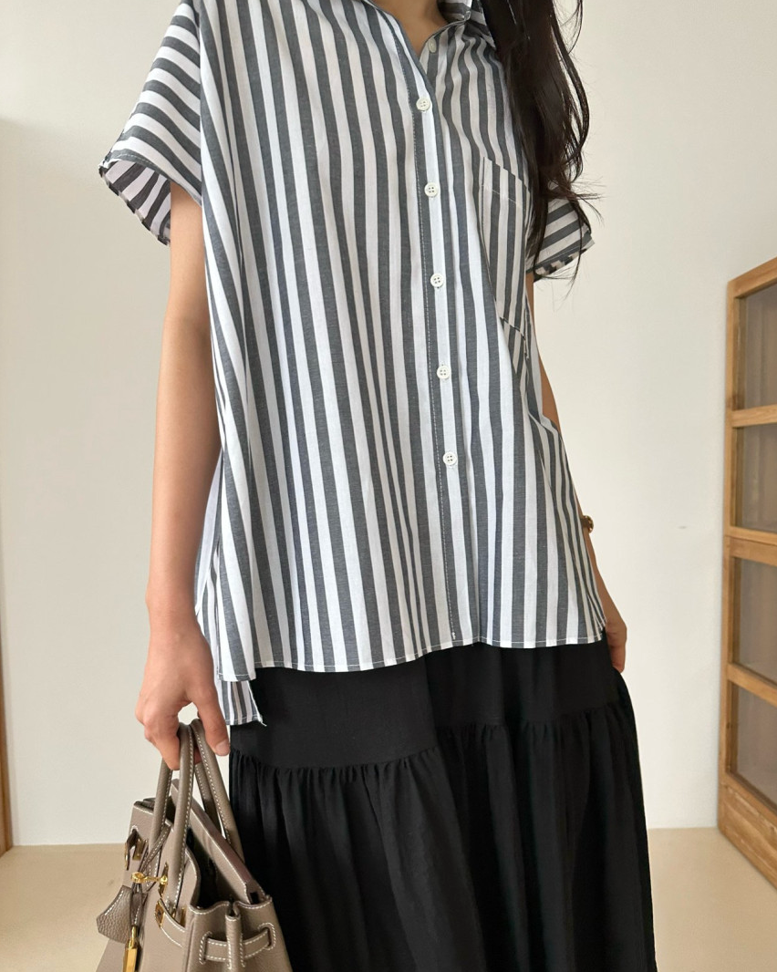 Wide striped shirt