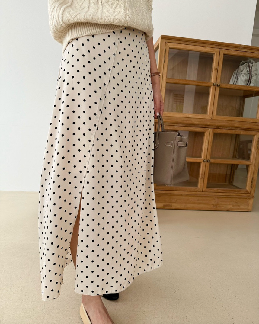 Polka dots skirt