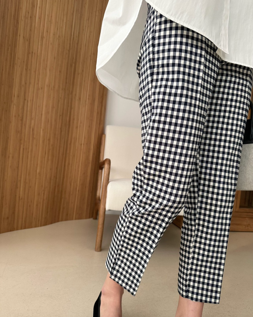 Checkered cropped pants